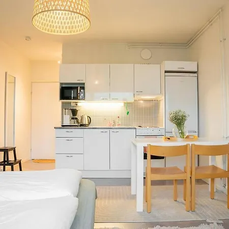 Arctic Downtown Dream: Cozy